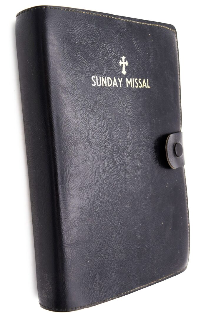 THE SUNDAY MISSAL A New Edition Image